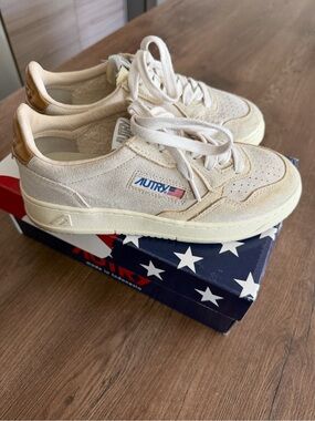 Autry Women’s Off-White Suede Sneakers
